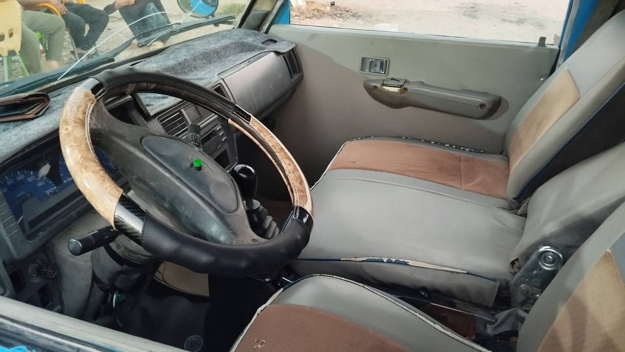 السلام عليكم.
للبيع كيا بنكو دبل قماره موديل 1996 مكفوله شرط كير محرك اكسل شاصي رقم شاصي تخم تاير جديد بدون خياس مصبوغه جماليه بدون حادث أو ضربه شرط رقم صلاح الدين ألماني شرط التحويل داخل نظيف كهربائيات شغاله مكاني سامراء السعر 63 وبي مجال ***********
