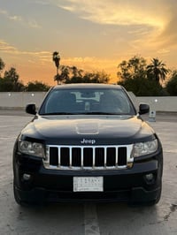 جيب لاريدو٢٠١٢ السياره وارد امريكي داخله كلين وحادثها بالعراق   مرفق س...