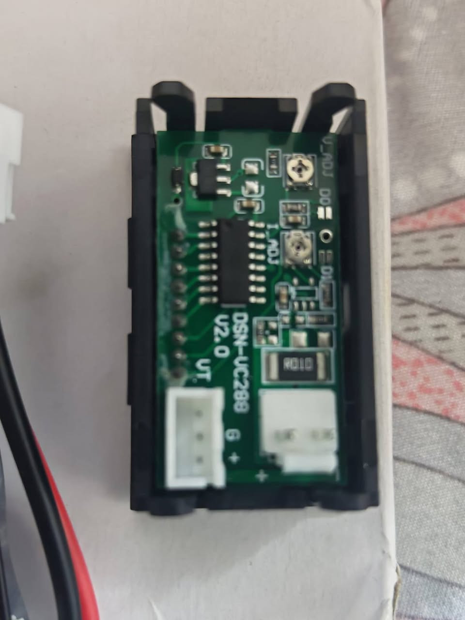 يوجد  كمية
مقياس فولت وأمبير رقمي مزدوج (DC Dual Digital Voltmeter Ammeter)، وهو جهاز إلكتروني يُستخدم لقياس الجهد (الفولتية) المستمر حتى 100 فولت والتيار (الأمبيرية) حتى 10 أمبير أو أكثر حسب نوع الملحقات
اتواصل خاص او الإتصال على الرقم 
*********** بغداد, العراق
