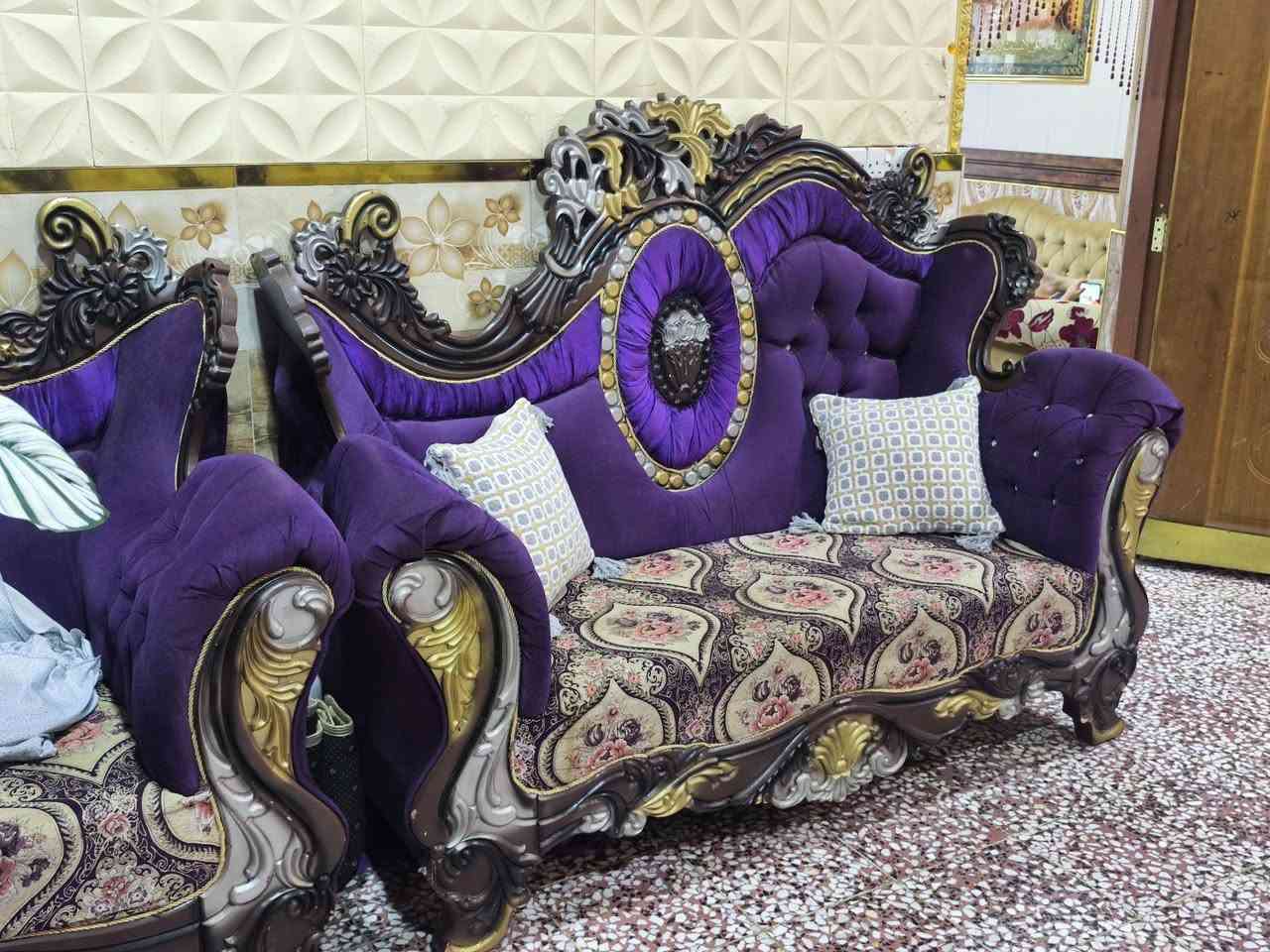 تخم تزكام ابو الفراشه 5 قطع ونظيف جدا مثل مامعروض بالصور لبيع ب 700  العنوان بابل ***********
