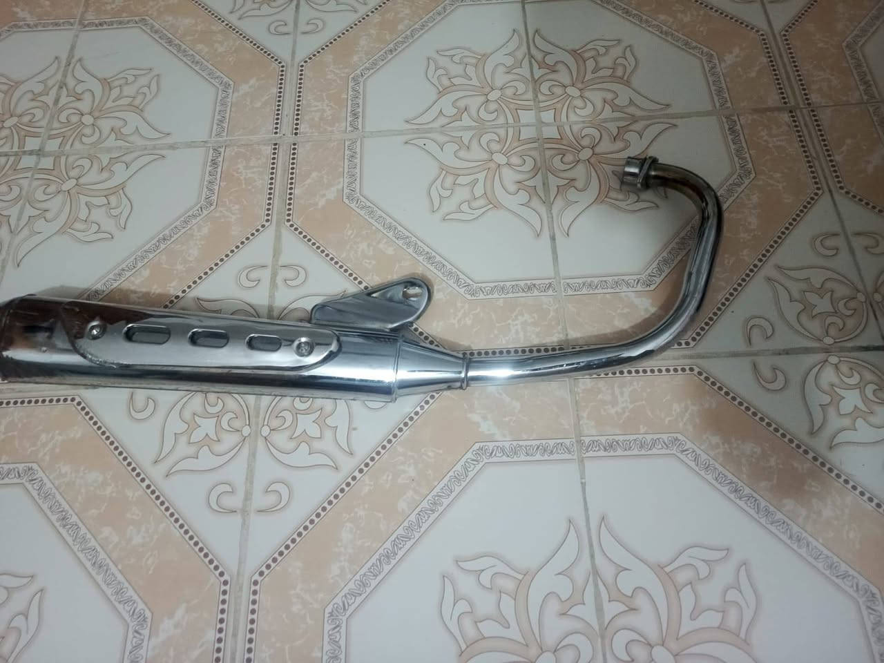 كاتم صوت • موديل 25 • ديالى ابو صيدة