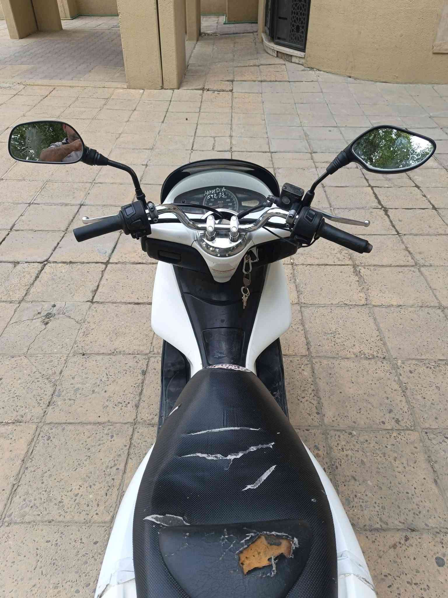PCX • جيل اول • ١٥٠