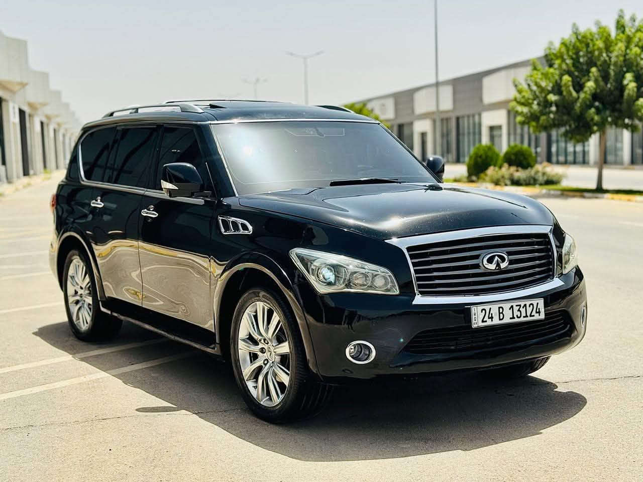 انفينيتي QX56 • محرك V8 • ٢٠١٢