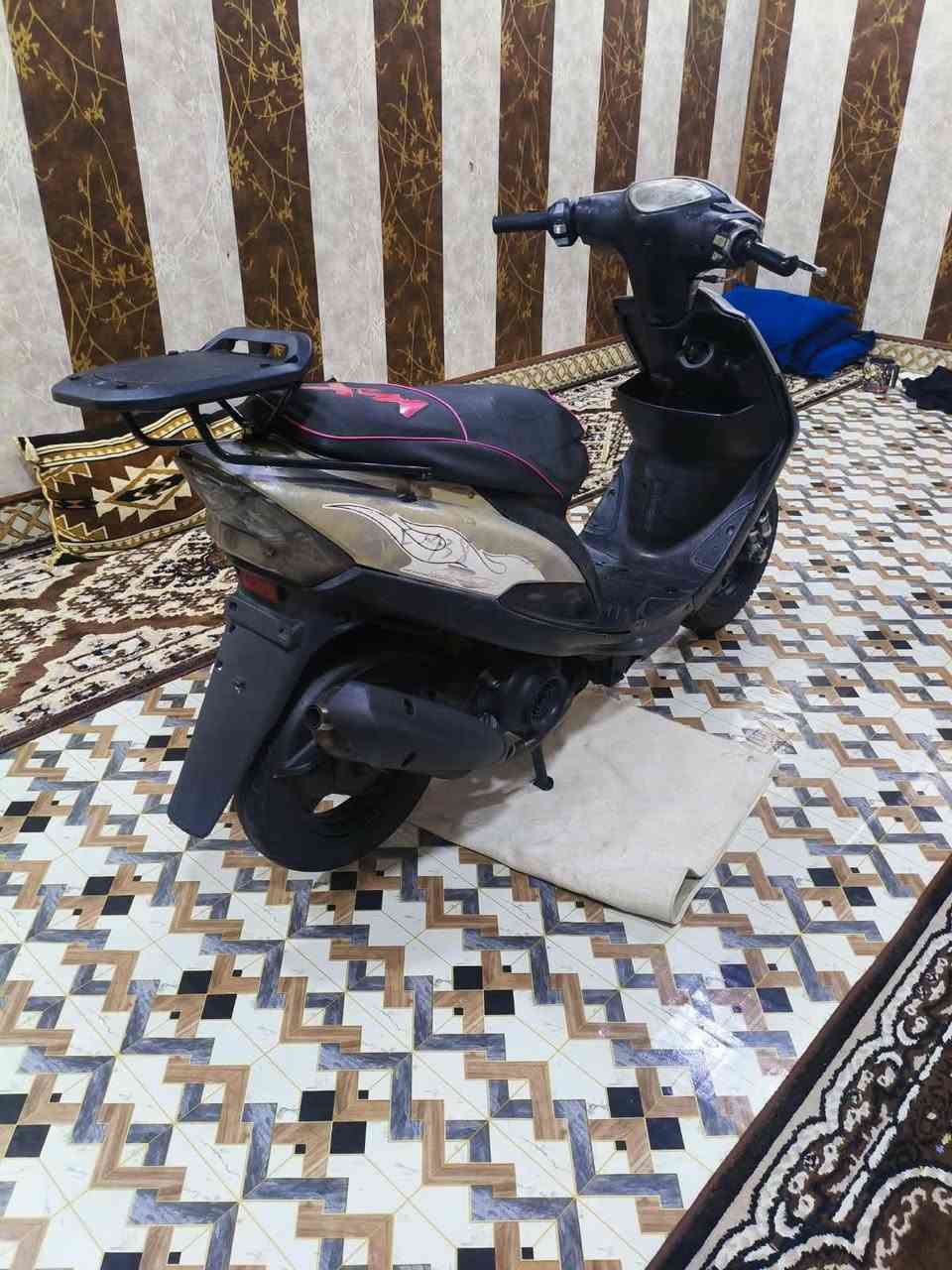 السلام عليكم دراجه خير من الله ناشفه مكينه ناشفه كفرات البلاد مختم خير من الله الدراجه معدل وشلعه بيها دبل امامي رياضي وصالنصه رياضي FM شرط الفصله  العنوان البصرة گرمة
***********
