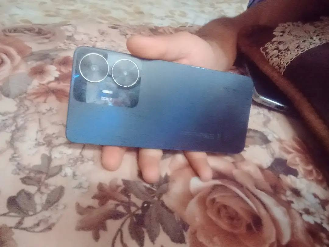 ريلمي C55 • ٢٥٦ • مقايضة ايفون
