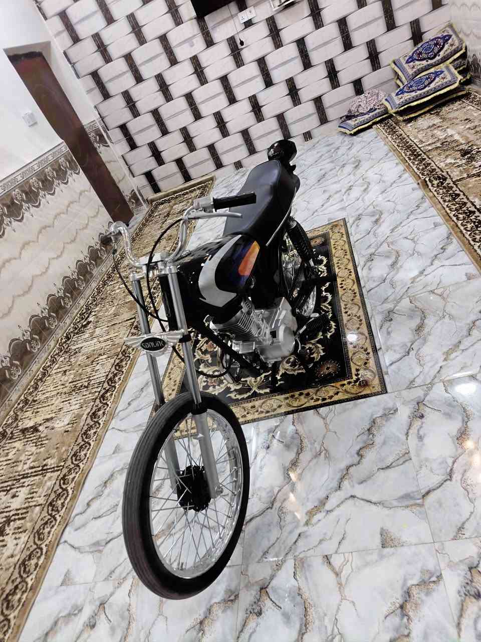 السلام عليكم دراجه للبيع مكفوله كفاله عامه محرك سيجي مكفول ما مفتوحه دراجه ماذب عليها ربع أورق سكنر مديل 26وتعميره 26المكان قضاء الشطره السعر 825وبيها مجال قليل***********
