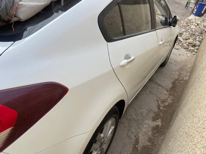 السلام عليكم
سيراتو خليجي موديل 2018
ماشية 105 الف كيلو حقيقي
محرك 1600 
السعر 119 وبيها مجال ان شاءالله
السونار والتفاصيل بالمنشور
***********

