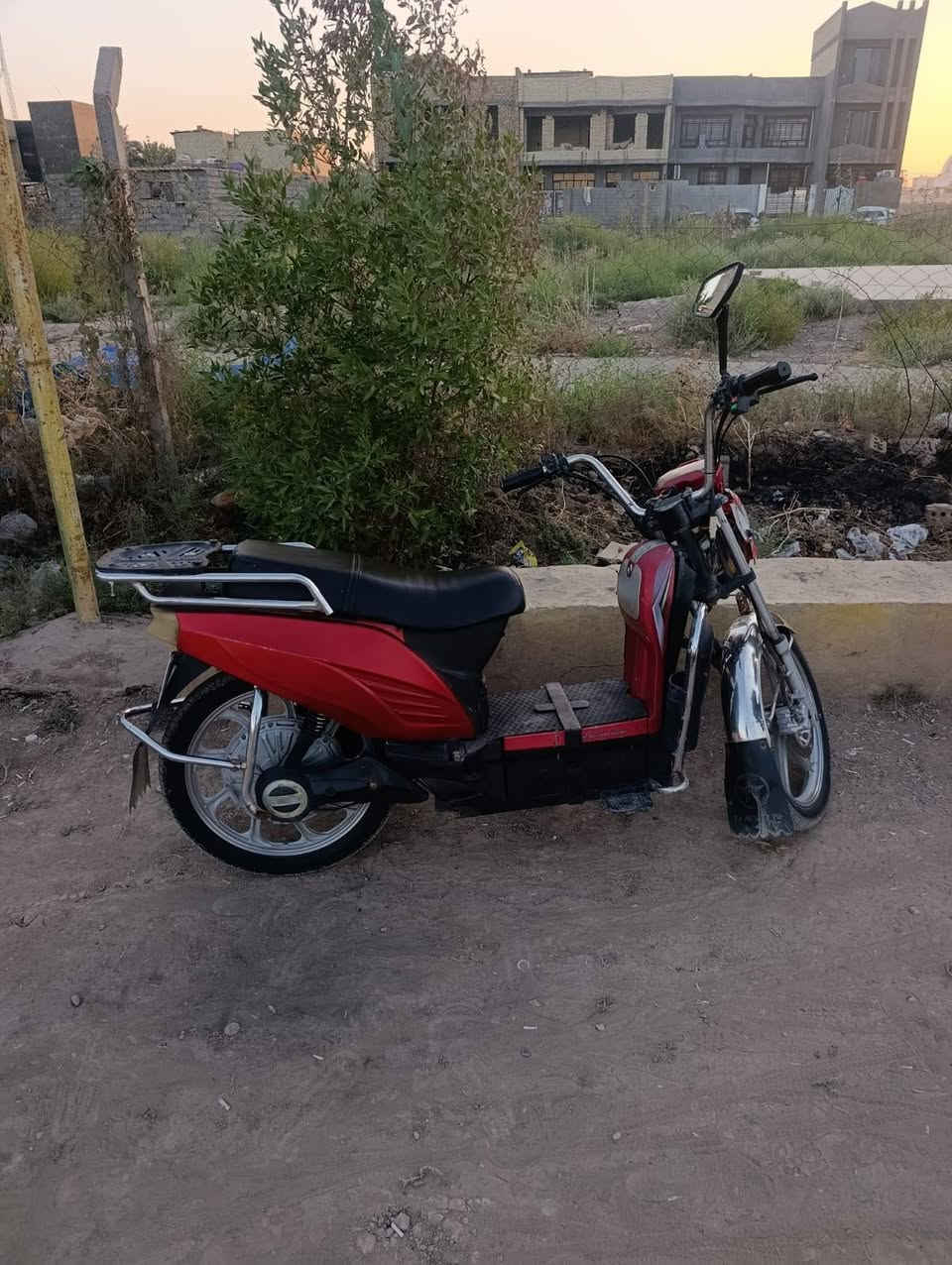 سلام عليكم خوان دراجه للبيع بطاريات تعبانات سعر 150 مكاني بغداد ابو غريب رقم ***********

