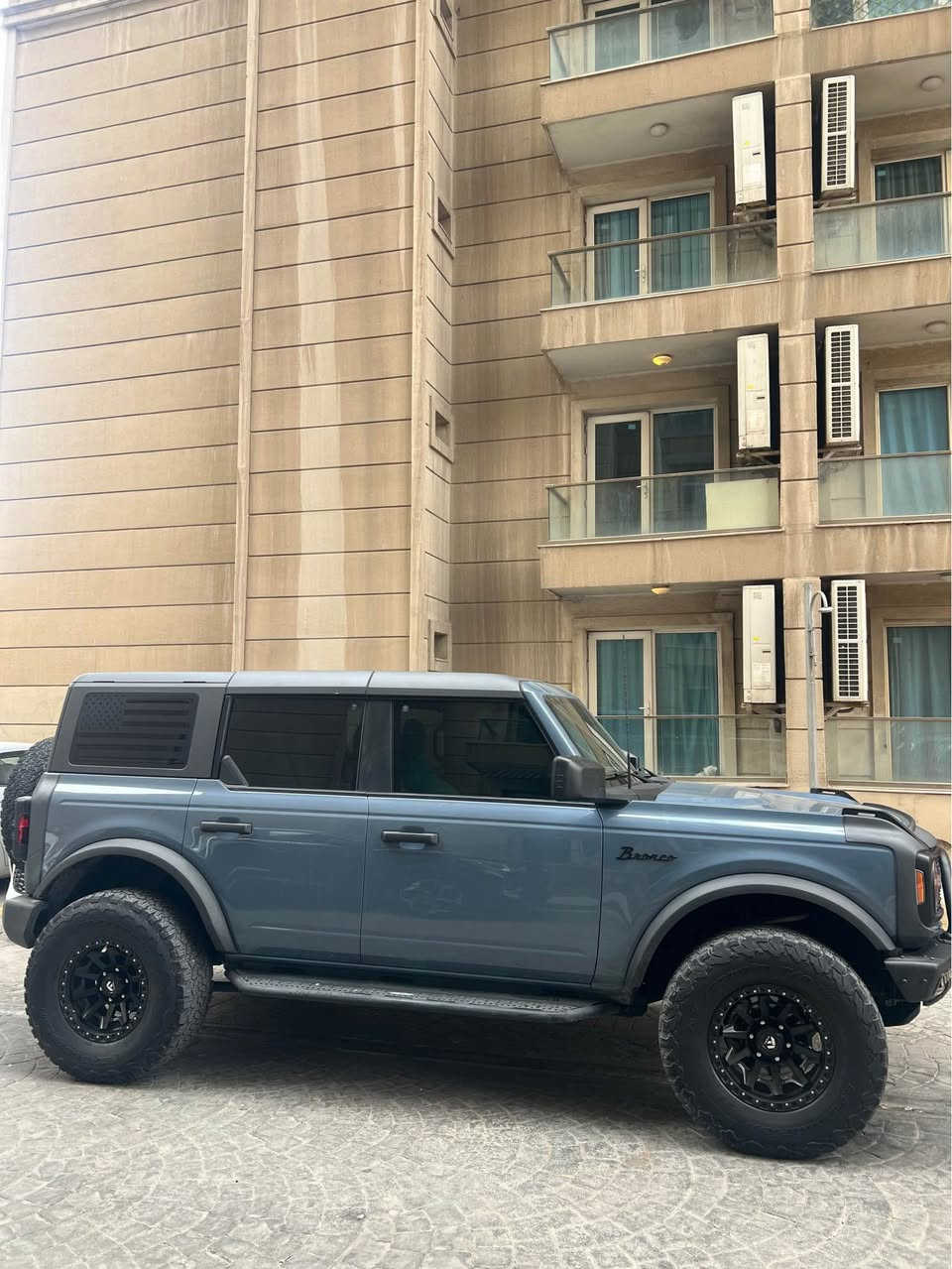 برونكو • V6 • بدون ايرباك