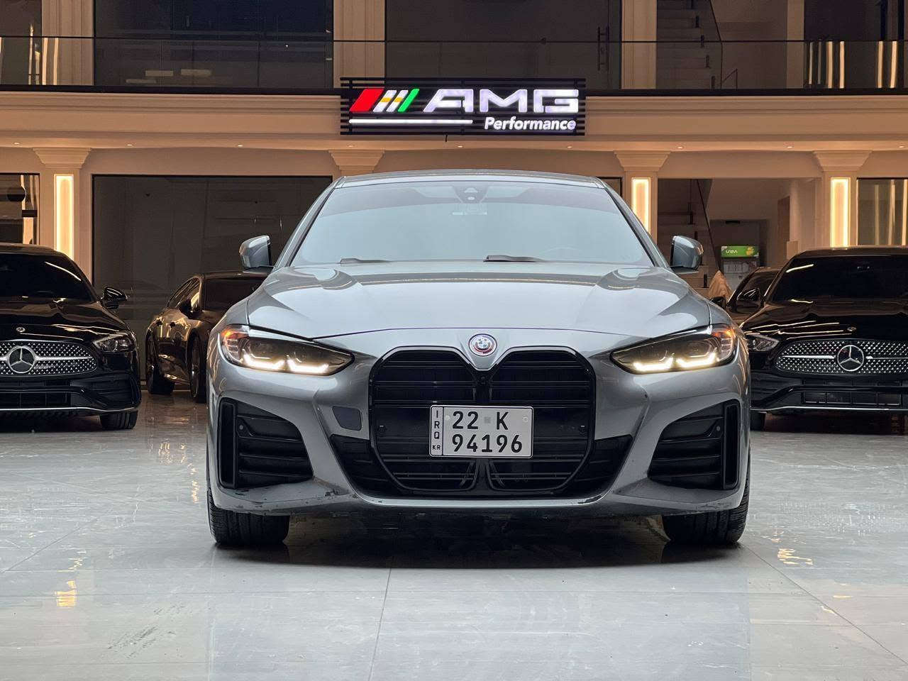 Bmw 430i 2024
Bmw 430i 2024 luxury 
ماشيه 43.000كم 
فتحه سقف 
وارد امريكي 
بدون صبغ
الضرر بسيط كلش فقط حافة البنيد 
ايرباكات طاكه وراجع سستم 
رقم الشاصي 
WBA63AV07RFT24280
رقم اربيل باسمي تحويل ثاني يوم 
العنوان اربيل معرض AMG
للاستفسار اكثر 
***********
***********
