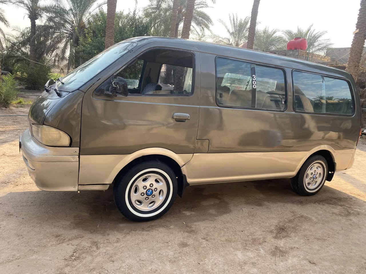 بريجو موديل 99 سياره مكينه كير اكسن حداديه خير من الله شوصي واحد معمر سياره حلوه كبل لشارع مذب عليه ربع رقم انكليزي واسط مكان بابل اتصال ***********
