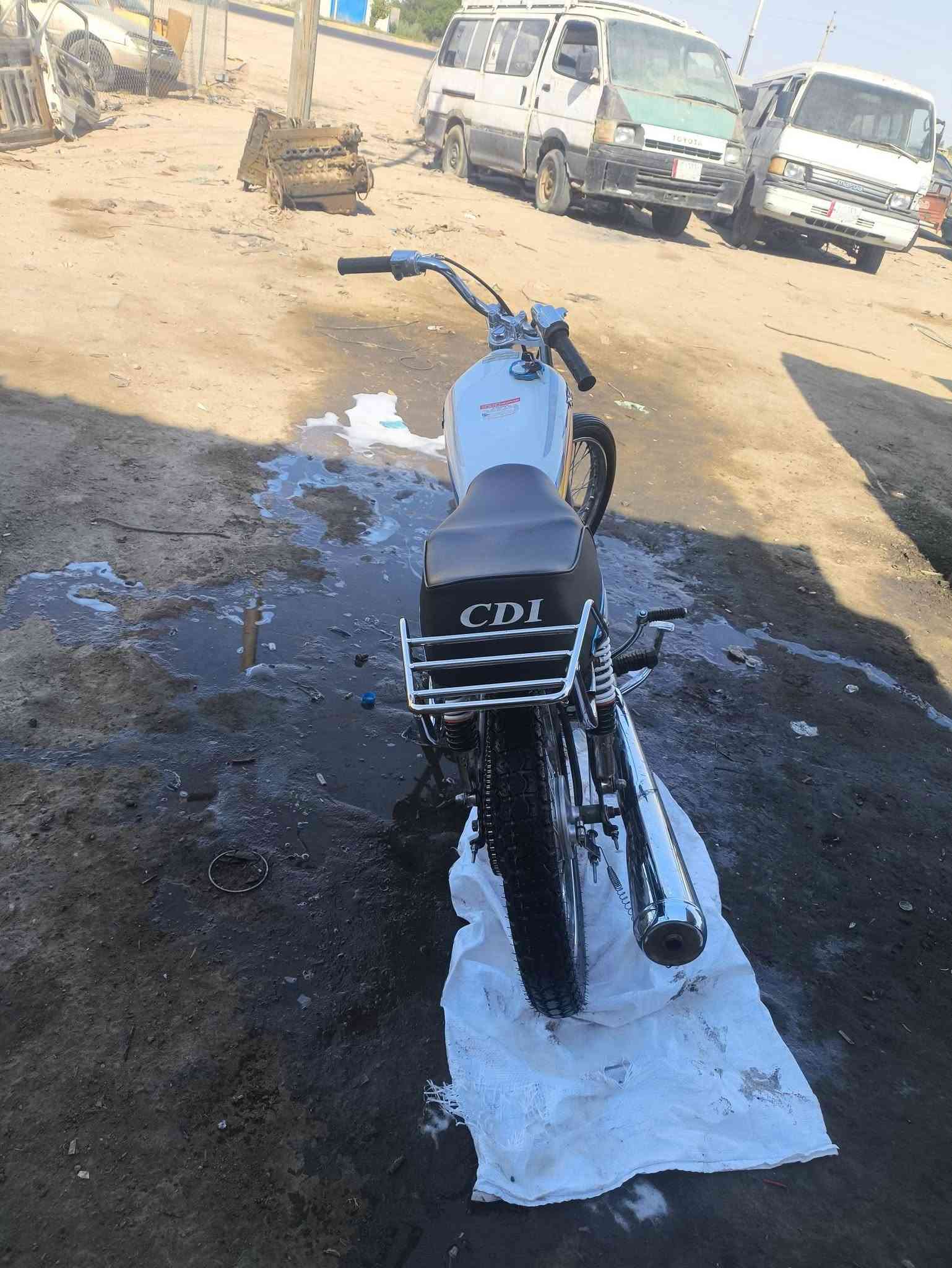 للبيع كلك الدراجه
نظيفه اتخبل بالمشي مكاني ناصريه مركز  يم حي الصناعي شراي تعال شوفه أو افحص مفتوحه ولفات رقمي *********** سعره 500 بيه مجال للشراي يجي أو سهله
