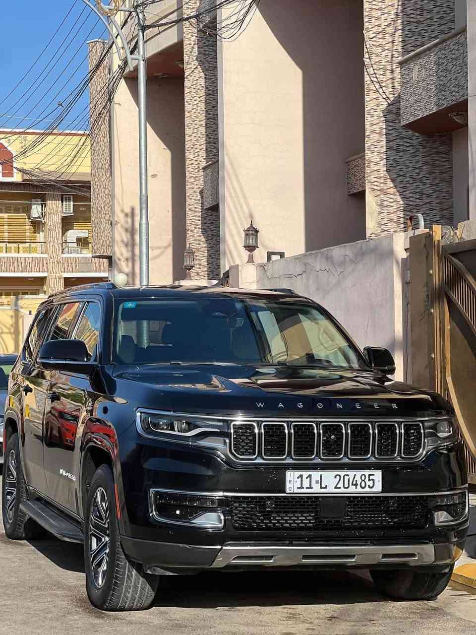 السلام عليكم 
بيع او مراوس حسب القناعه
جيب واكنير 2022 JEEP WAGONEER, SERIES III
موصفات 
5كامرات
جكات 
فور ويل 
3 شاشات بلدشبول
الكشنات الاماميه تبريد وتدفئه
الكشنات الخلفي كهرباء وتدفئه 
استرين تدفئه
مكينه المرغوب 5700
حادثه بسيط بنيد مبدل بلادي وجاملغ بلادي بدون صبغ 
رقم بغداد باسمي تحويل مباشر 
اي استفسار حاضر 
***********
