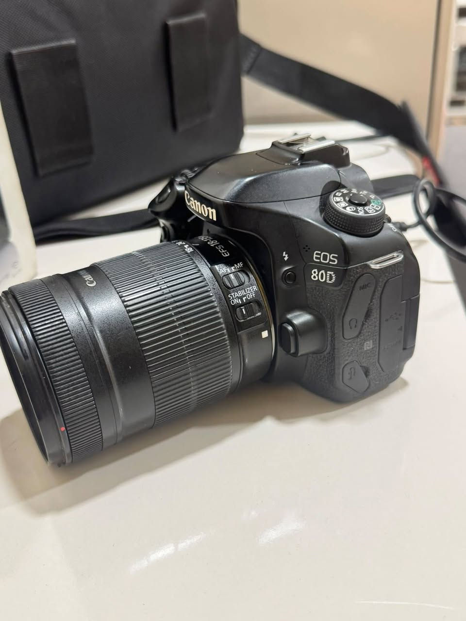 كانون 80D • عدسة 18-135 • مراوس نيكون D7500