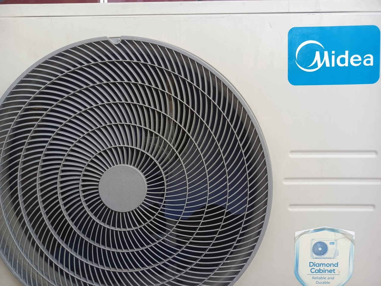 سلام عليكم سبلت ميدا 2طن سعر 450 وبي مجال بسيط
رقم الهاتف ***********

