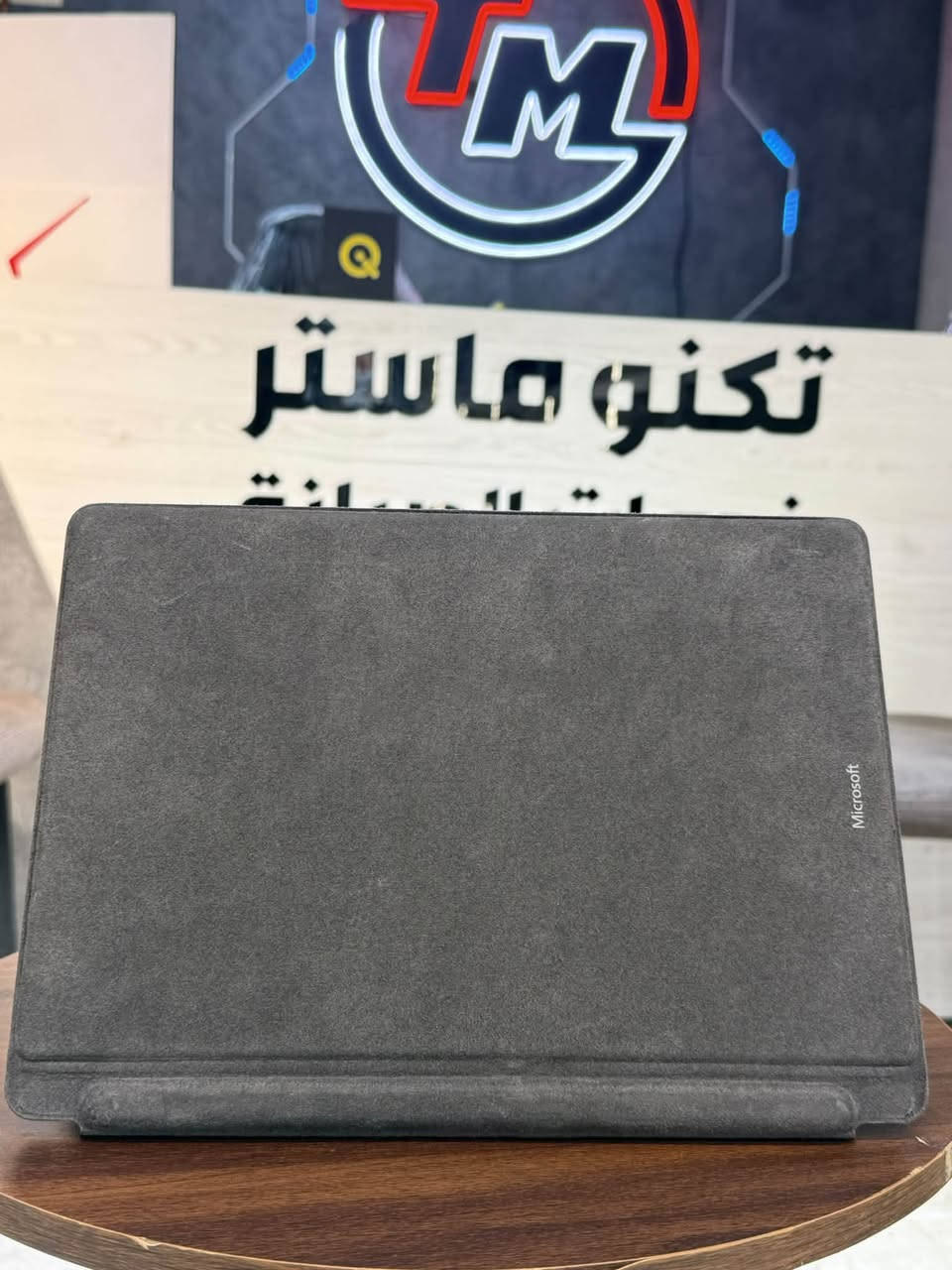 سيرفس برو ٩ • كور i7-1255U • ١٦ جيجا رام