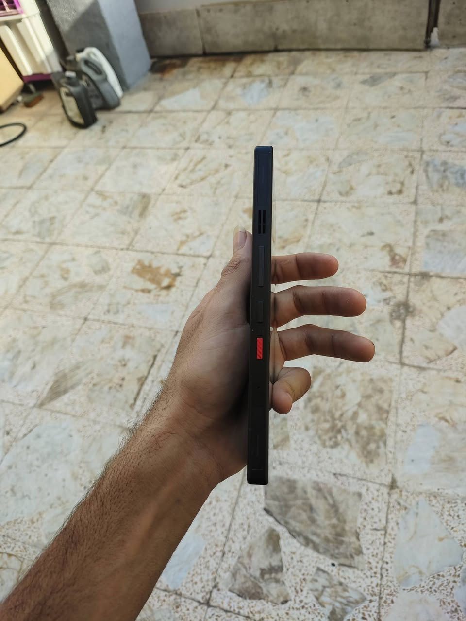 سلام عليكم للبيع ريد مجك 11 اس برو مستعجل عل بيعته 
كامل ملحقات نضافه 100% 
ذاكره 512 احدث اصدار 
مكان كوت داموك 
السعر 1200 وبي مجال قليل 
***********
