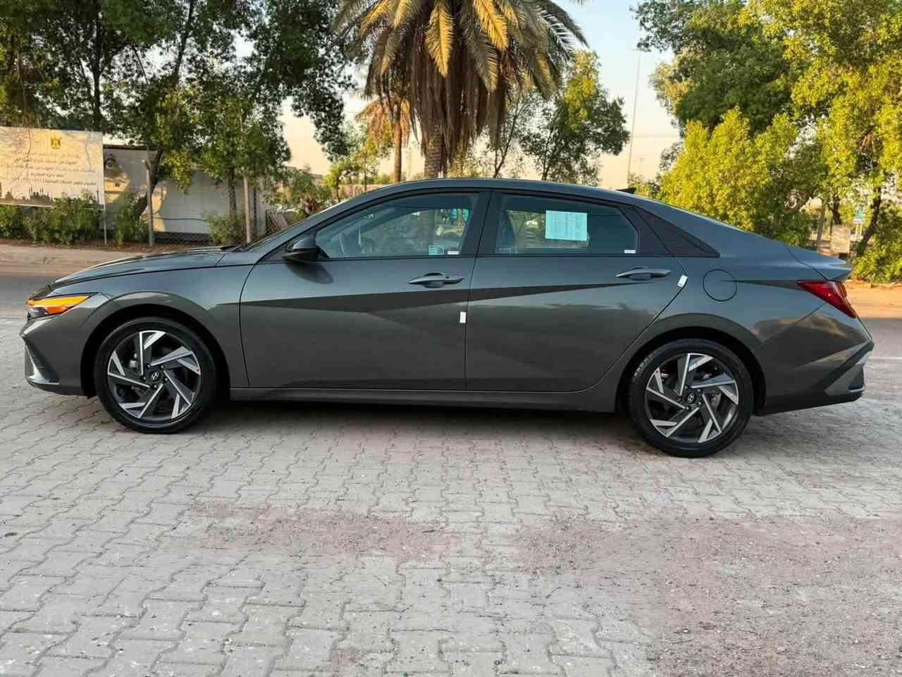 هونداي النترا SEL 2024 الشكل الجديد وارد امريكي ضرر  جانبي واضح بل منشور جاملغ وحافة الباب فقط ( بجم كبس وضع الشركه)

بدون دواخل لغد شاصي بدنه براكيت راديترات
تبريد كلشي بلادي وضع الشركة 
 /ايرباك ستيرن فقط وراجع سستم بلادي
 . فقط هذا الحادث باقي السياره مكفوله 
محرك كير تبريد كهربائيات اي عطل ماكو 
((ابيع على الفحص وين يعجبك افحص. 👍))
رقم اربيل جديد هزه جديده سنويه لحد 2031 تريد وكاله او تحويل موجود 
🛑محرك 2000 Doch دوش
🛑 بصمه تشغيل وابواب وجنطه
🛑 تشغيل عن بعد ⚡️
🛑 جنطه ذكيه تفتح اوتو عند الاقتراب🚶🏻‍♂️
🛑 دشبول الكتروني متصل 
🛑اناره داخليه محيطيه متعدده الالوان🌈
🛑رادارات 360 درجه
 🛑رادار جانبي النقطه العمياء ⚠️
🛑رادار خلفي ‼️ 🛑رادار امامي ❗️
🛑تحديد مسار+ سياقة آليه
🛑توقف ذاتي 🚳 عند الاقتراب من سياره 
🛑 لايت  زينون عدسات +Led
🛑كامره دوراه 
🛑شاشة لمس نفكيشن 📲Wi_Fi/ Gps/  تدعم نظام Android Auto +Car play 
‏🛑‎فول تحكم ستيرن
🛑كروز مثبت سرعه 
🛑ثلاث وضعيات قيادة 
🛑‏Smart‏-Sport-Normal
🛑 داخل رصاصي
🛑اوتو هولد @/اطفاء المحرك الذاتي
🛑منافذ Usp /Aux /12v
‏‎🛑نظام ABS/مانع انزلاق
🛑شاشه ظبط بل دشبول
‏‎🛑 حساس اطارات
‏🛑‎ویل کب كروم
السياره جاهزه ومابيه اي نقص
رقمي *********** السعر 147 بي مجال قليل
