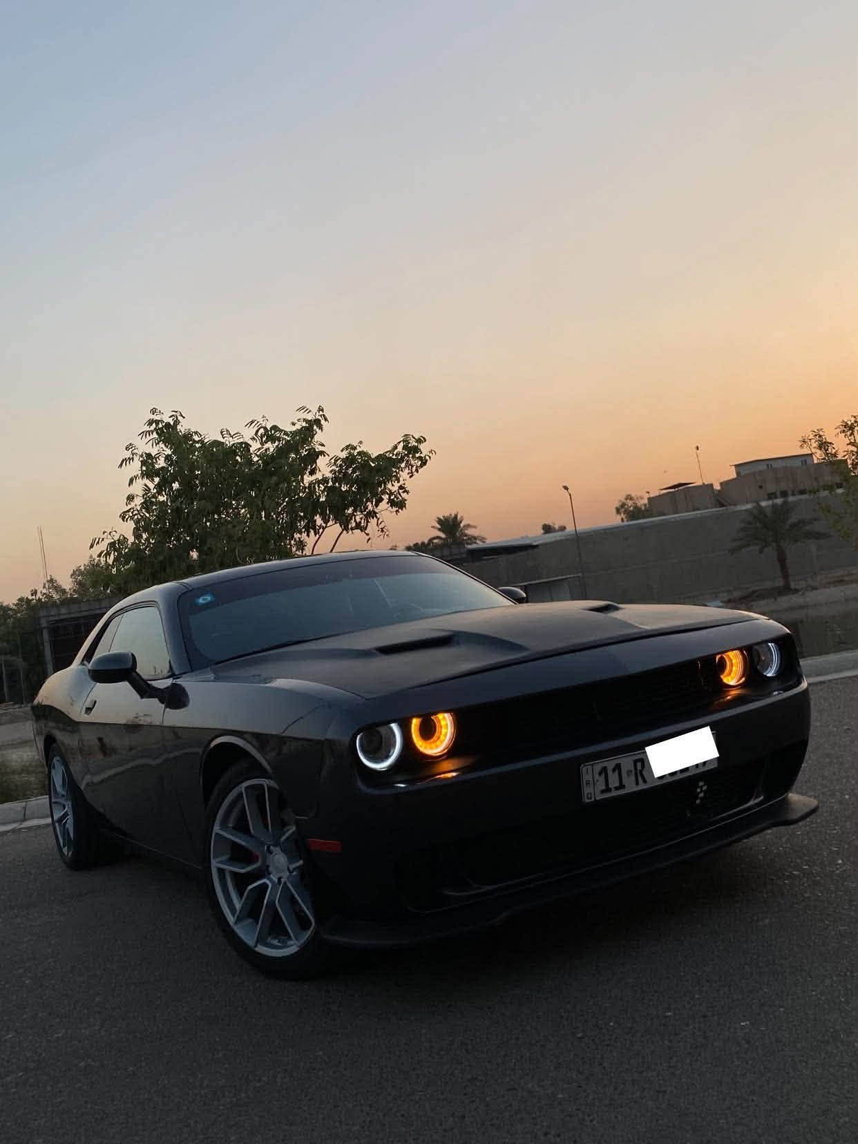 جالنجر 2018 SXT 3600 السياره ستوك على وضع الشركه ماملعوب بيها ابد رقم بغداد الدولي باسمي شخصيا هزه جديده 
ماشيه 93 الف
تخم ويل ديمون طامس تخم تاير
صدر امامي خلفي مبدل جديد 
لايتات ودعاميه جدد
تبريد قطعتين مكينه كير كله مكفول
حادث جاملغ وبنيد صور الحادث بالمنشور 4 قطع صبغ قماره تكم مكفوله 
السياره جاهزه ومابيها نقص مال جناي

سعرها 136$
مكاني بغداد البلديات***********
