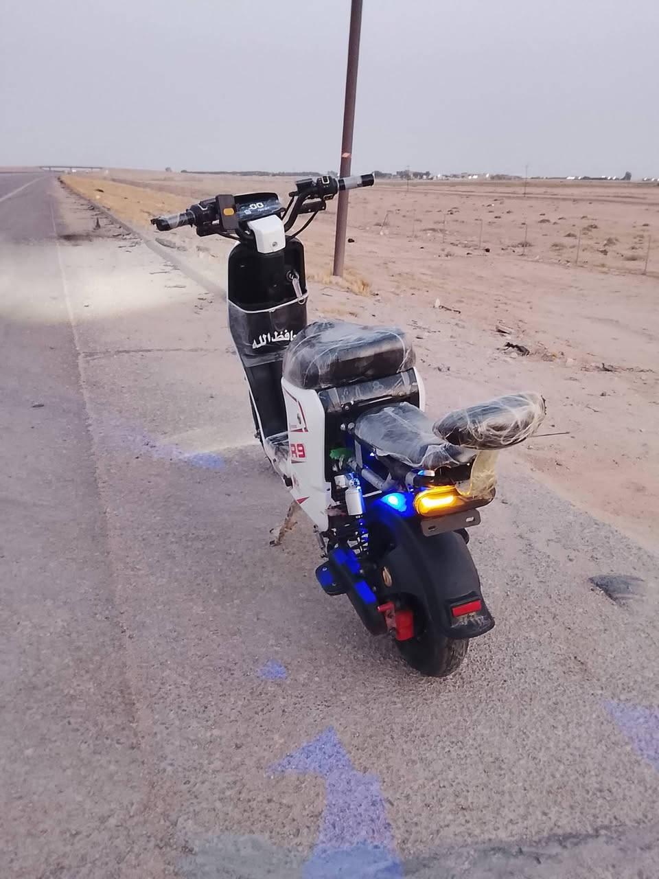 سلام عليكم عندي دراجه شحن للبيع ار 9 كفاله عامه من كلشي دراجه بعده باكيت الون ابيض وشرط الفحص الدراجه لايت عالي زنون الدرجة بيها بلوتوث الكهربايات كله شغاله تايرات جدد بعدتهن الدرجة مالت واحد جنايي دراجه برقي ما مفتوح بيها بعده على احد الشريكه وغراض دراجه سله ومريات وزنجيل وكفات الدرجة مرتبه تريب خفيف الدرجة تمشيك الى 70 كيلو الشاحنه الأصلية مالت الشريكه دراجه بل شحن فوال وين ما تريد روح بيها الخير من الله الدرجة الملف 1300 وطاط حقيقي بطاريات دبل اكبار 32 امبير ريان الاصلي موديل الدراجه 2025الدراجه بيها سويجات اثنين وكرت وبصمه كشنات جدد بعدتهن الدرجة ما متعوبه الدرجة ما ماشيه اهواي الدرجة زلم ما بيها موديل البطايات 25 السرعه مالته 99 الحقيقي 60 الدرجة سريعه كلش وحلوه ونضيفه تشتغل من بعيد بصمه الدراجه مابدل بيها اي شي كله مال الشريكه البريكات الخلفي والمامي دبل اشاير يمنه ويسره نضام R ونضام P مكان الدراجه بصره سفوان منطقة النجمي الرقم الموبايل *********** بيها واتساب وهاتف باقي التفاصيل خاص السعر اهم خاص تحياتي لكم العزاء
