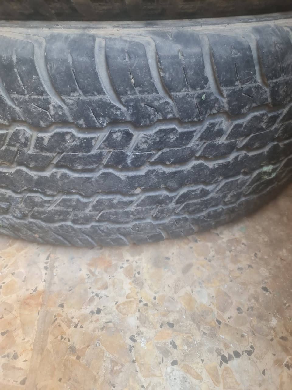 265-65R17 مكاني مدينة الصدر قطاع ٥١ ***********
