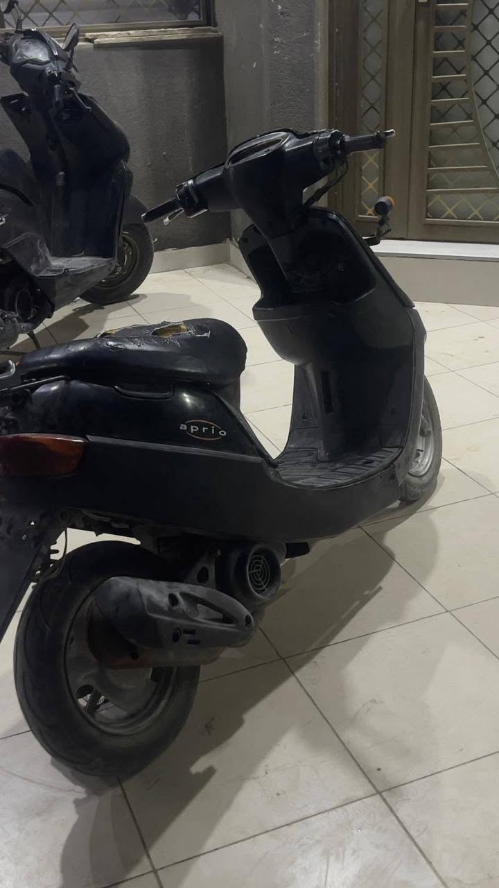 بطه للبيع كلش قويه فحل ياباني شغاله هندر واحد 250 وبيها مجال ***********
