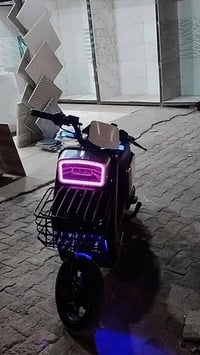 ار 7 • دراجة شحن • مكفولة بطاريات