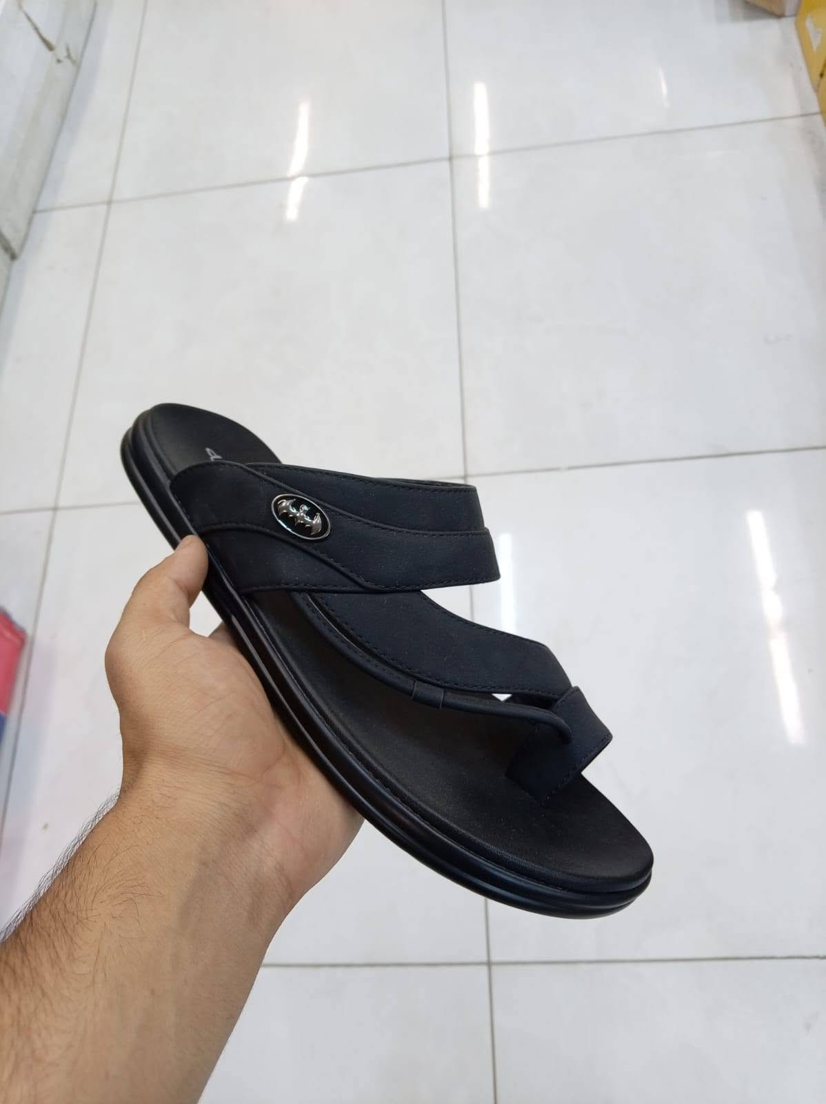 ياالله وصلت الأحذية الرسمية والسبورت و الموديلات الجديده من ازياء محمد الحبوبي الحديثة الواقعة في المسيب قرب حسينية أهالي المسيب وبأسعار مناسبة جدا ***********
