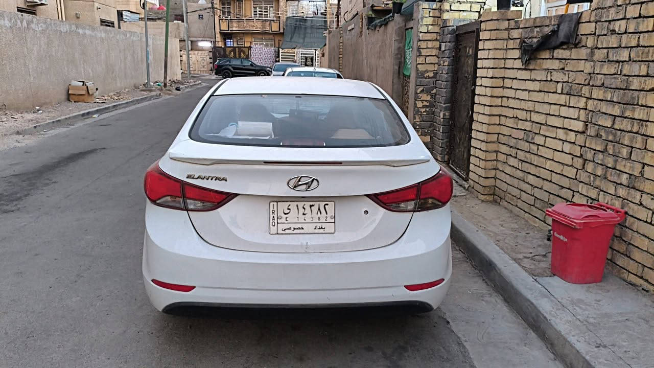 السلام عليكم. النترا خليجي 2015 بيها صبغ باب السايق بي شبر والدوسه من الجهه الثانيه كلها ومبدل رواجز ماشيه 90الف حقيقي فول عده البصمه رقم بغداد الكرخ سعره 110وبي مجال بسيط جدآ. رقم صاحب السيارة ***********

