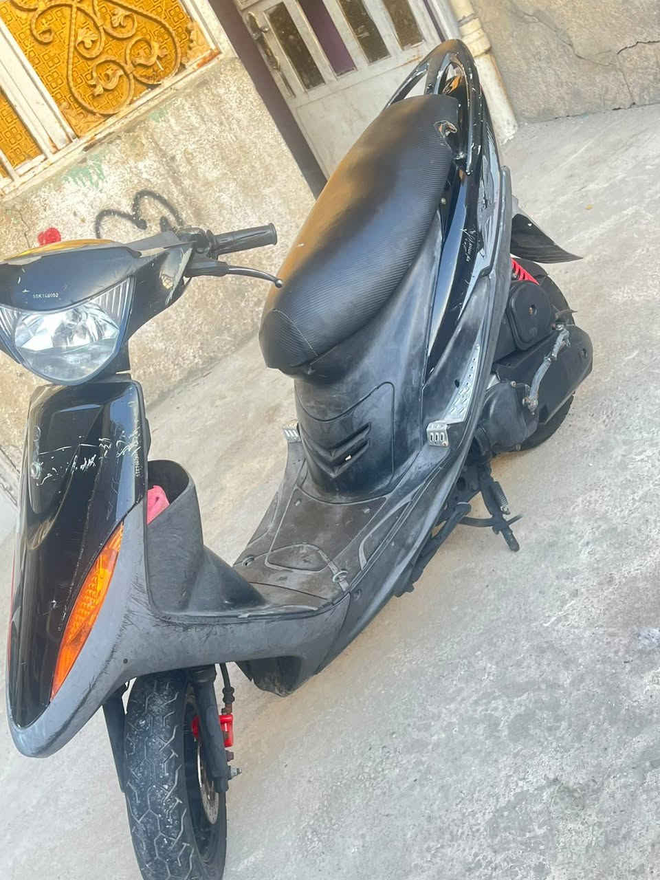 السلام عليكم دراجه بلاديه كل نقص ما بيها مكينه ما مفتوحه مكان بغداد حي النصر سعر 600 الرقم ***********
