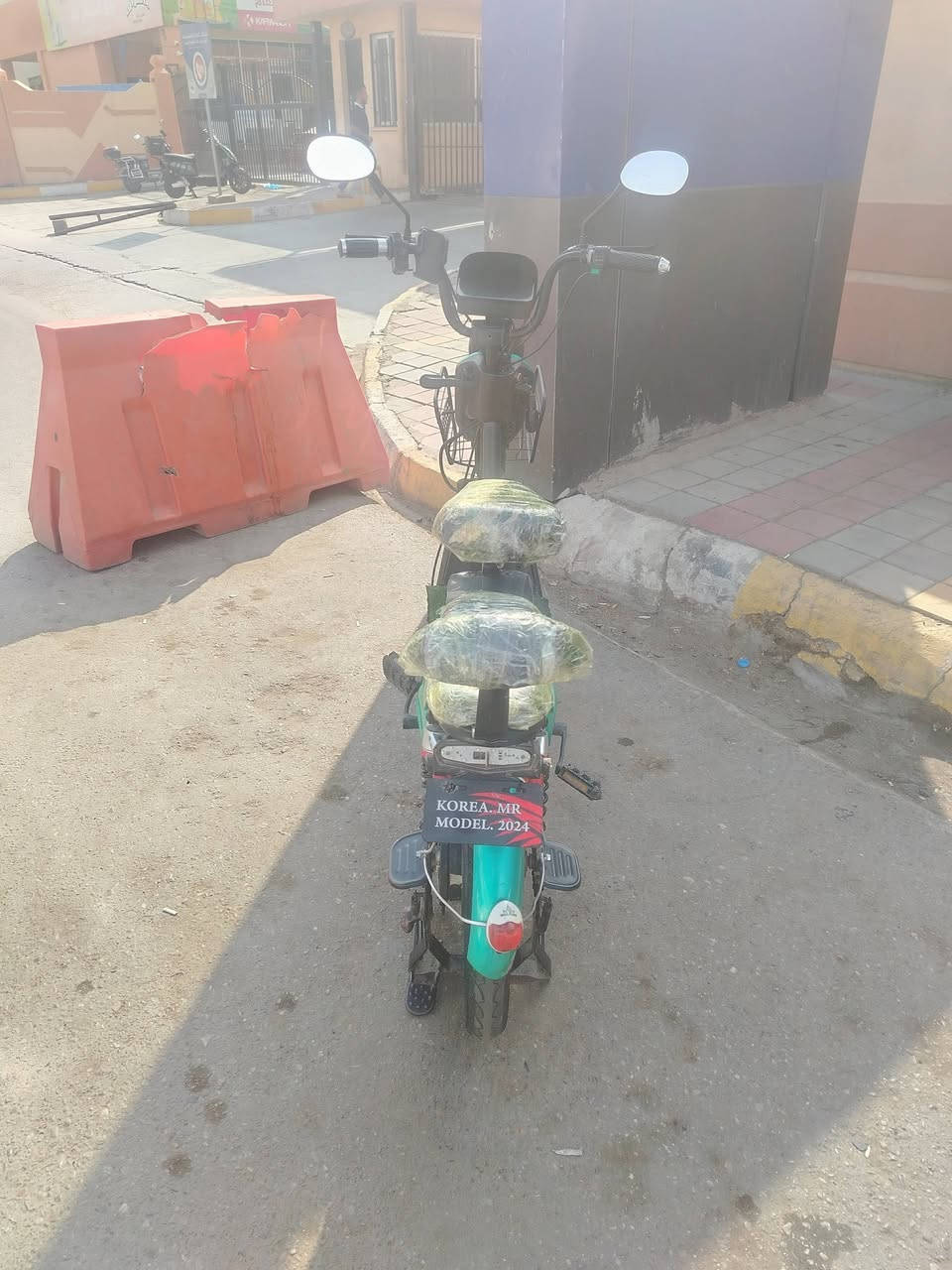 مطور شحن • نضيف • بطاريات جديدة