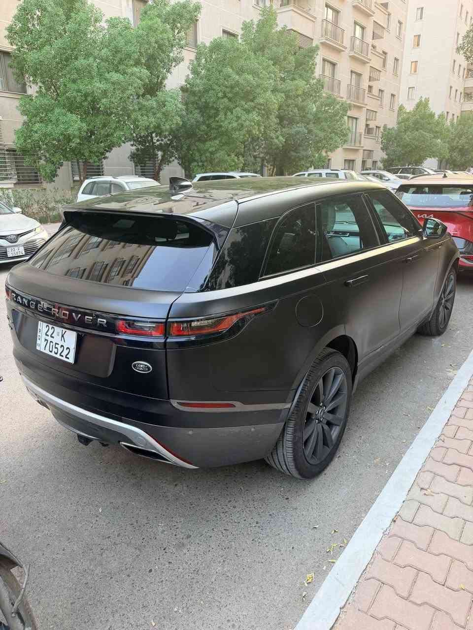 سلام عليكم
Range Rover Velar R-Dynamic
SE P300
* فول موصفات طابع رياضي
*محرك 4 سلندر تربو سعة 2.0 لتر
*كير اوتو ماوس 8 سرعات عالي الاداء من شركة ZF الشهيرة
* انظمة قيادة متعددة

* موصفات لرانج معروفة ميحتاج اشرح لان هواي شرح (مواصفات السيارة فاخرة) 
*سيارة عليهة تغليف مات (طافي)  من شركة TAN
* تخم تاير جديد  + تخم دسك جديد من وكالة رانج
* سيارة ضررهة كلش بسيط موضح بصورة +
* بيهة باب عكس سايق ولبصفة رش على كد شبرين او اكثر شوية اثر ازالة تغليف حماية ppf قديم
* ولباب لخلف سايق بيهة رصعات صغيرة جدا  عدد ٣ تعديل بي دي ار يعني سيارة كاملة مكملة ما ناقصهة شي وكلش حلوة
*سيارة بأسمي تحويل مباشر
* سعر 265 ورقة وبيهة مجال للجادين
* مكان السيارة بغداد حي لعدل
************
