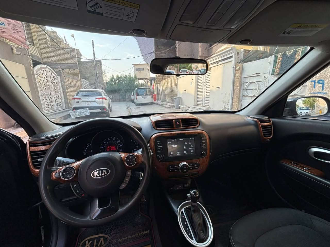 كيا صول 2018 وارد امريكي مكينة2000 مرقم بغداد (ألسيارة بيهة قطع صبغ) السيارة مال بيت ونضيفة مكاني بغداد السيارة (GDI) المشتل ***********  السعر 110
