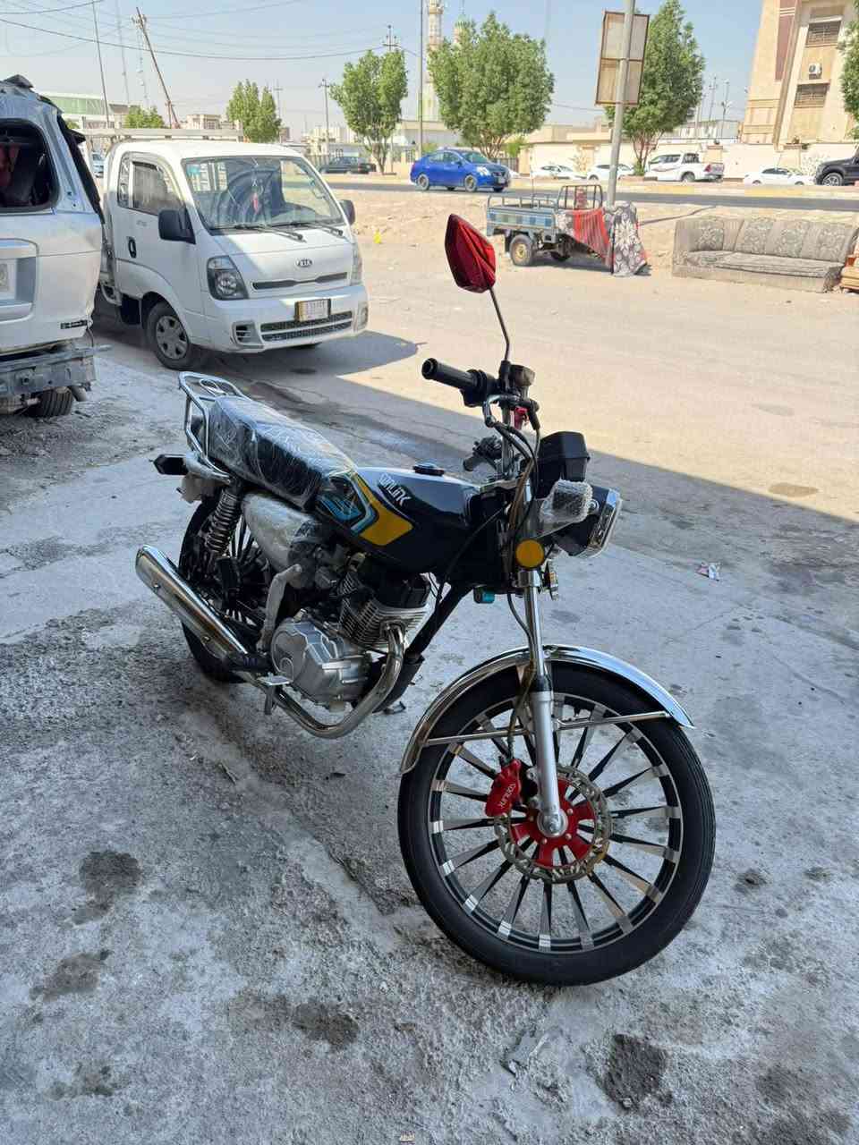 يالله السلام عليكم شباب دراجه سونك للبيع محرك ضاغطه وزنجيل 150 شلعه ومعدل فول فول الدراجه مابيه اي نقص فقط بس ستانه عدله ماكو الدراجه حلوه ونضيفه السعر 800وبيه مجال للشراي فقط والي ميشتري ليتصل عليه ويعامل ومن هاي سوالف المكان الرمادي الاستفسار علئ هاذ الرقم *********** بي واتساب
