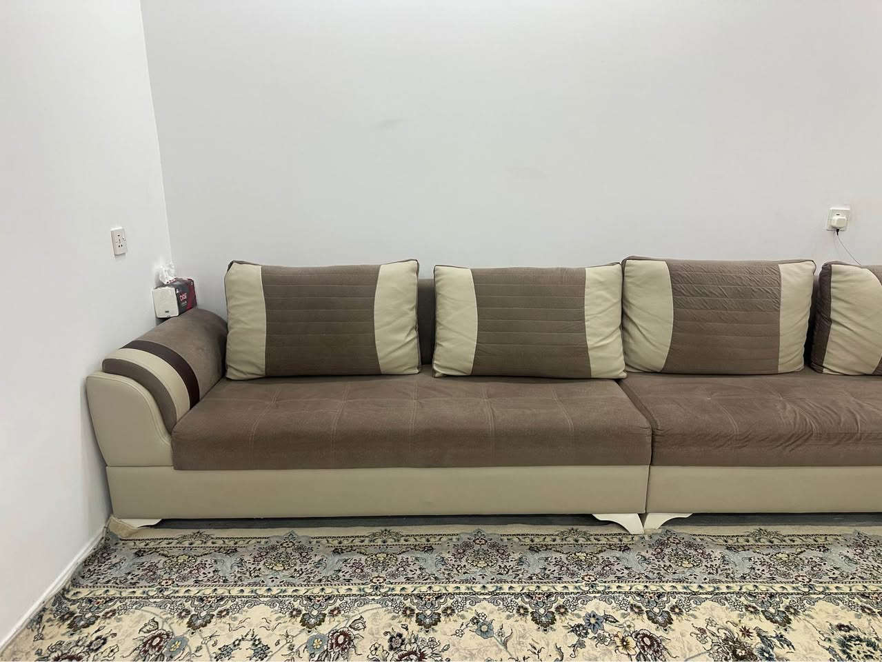 كنبة L • نظيفة • بشدار