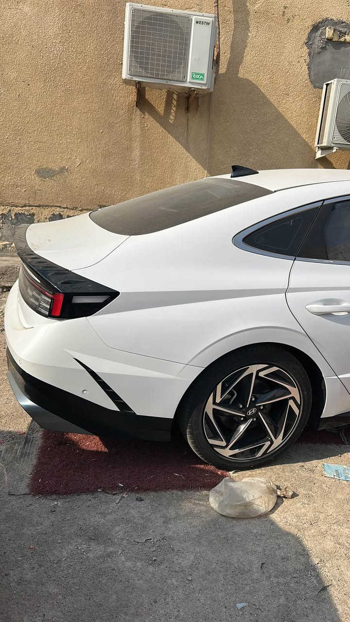 سوناتا 2024 وارد كوري مكينه 2500 فول مواصفات ماعدا الباروناما ماشيه 14 الف رقم بصره باسمي مكاني البصره رقم *********** سعر 185 البصرة, العراق
