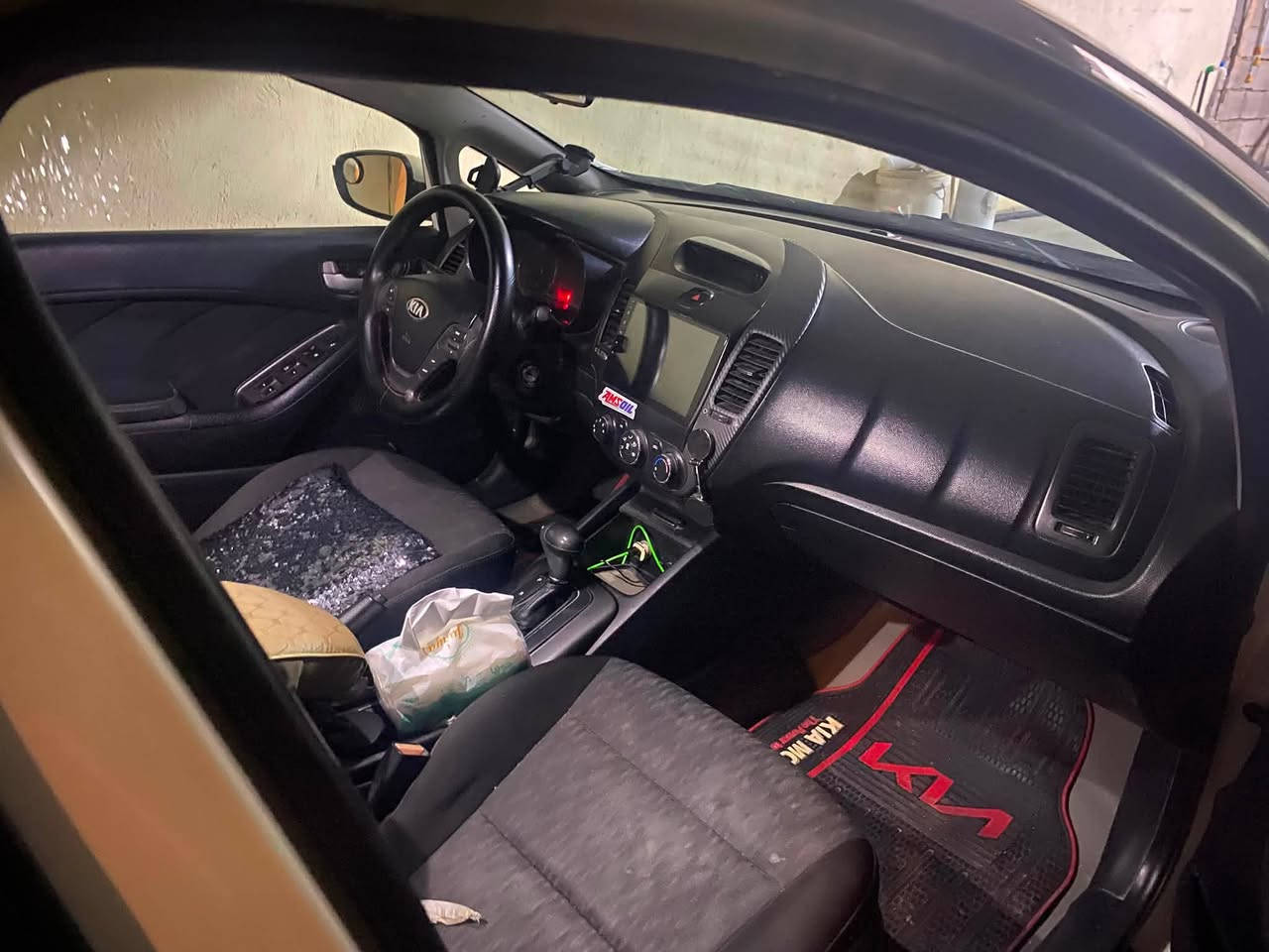 سلام عليكم اخوان بيع مستعجل سيراتو ١٤ ابيع حزام السعر ٩٥ وبيه مجال كير مكينه كفاله
*********** 

مكاني لاانبار الخالديه
