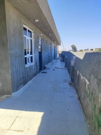 بيت للإيجار بحي الجولان الثانيه طابق ثاني فوق أسواق الربيع يحتوي على غ...