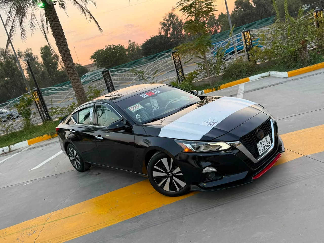 🚗 للبيع نيسان ألتيما🚗.  2019 .  SL اعله مواصفات واحد ع واحد 
وارد أمريكي / رقم اربيل  بأسمي شرط التحويل رقم الدولي الجديد هزه وفحص  كله جديد سنويه ال31
محرك مكفول 🔧 / كير مكفول
تخم تايرات جديد مبدل
باتري جديد
صدر ع الوكاله كامل 
 السياره حادثه جاملغ وباب السايق تبديل بلادي بدون صبغ السياره كله
 وموضح بل سونار وباقي كفاله دواخل كله شرط 
  صفاح موس مكفوله كفاله عامه ماشيه 73 mi    (باقي السيارة وكالة)
مواصفات السيارة فول ال الفول 
بصمه بصمه ابواب 
فتحه 
تشغيل عن بعد 
كشنات ثنين  كهرباء وتدفه وتبريد 
اشاير بل مري 
رادارت اماميه وخلفيه وجانبيه 
تبريد قطعتين ❄️
تغليف كامل 
محرك 2.5 لتر / 4 سلندر اقتصادي وقوي تنفس طبيعي 
شاشة لمس وسطية 8 إنج مع بلوتوث و USB وكار بلي  
سستم كامل سبورت رياضي 
كاميرا رجوع خلفية 
نظام سبورت
لايت زنون +لد نهاري 
ستيرن رياضي D + كاربون فايبر  
مثبت سرعه 
ويل كب كروب  
توقف ذاتي وخروج ع المسار 
نظام أمان حديث (ABS / Airbags)
تصميم أنيق ورياضي بلون الاسود القطارن  
سيارة كاملة مكملة تجي تفحص وتشوف بعينك كعدتها حلوه وسيارة ما تصرف عليها كلشي سعر.132     
مكان السياره ديالى بعقوبه 
***********

