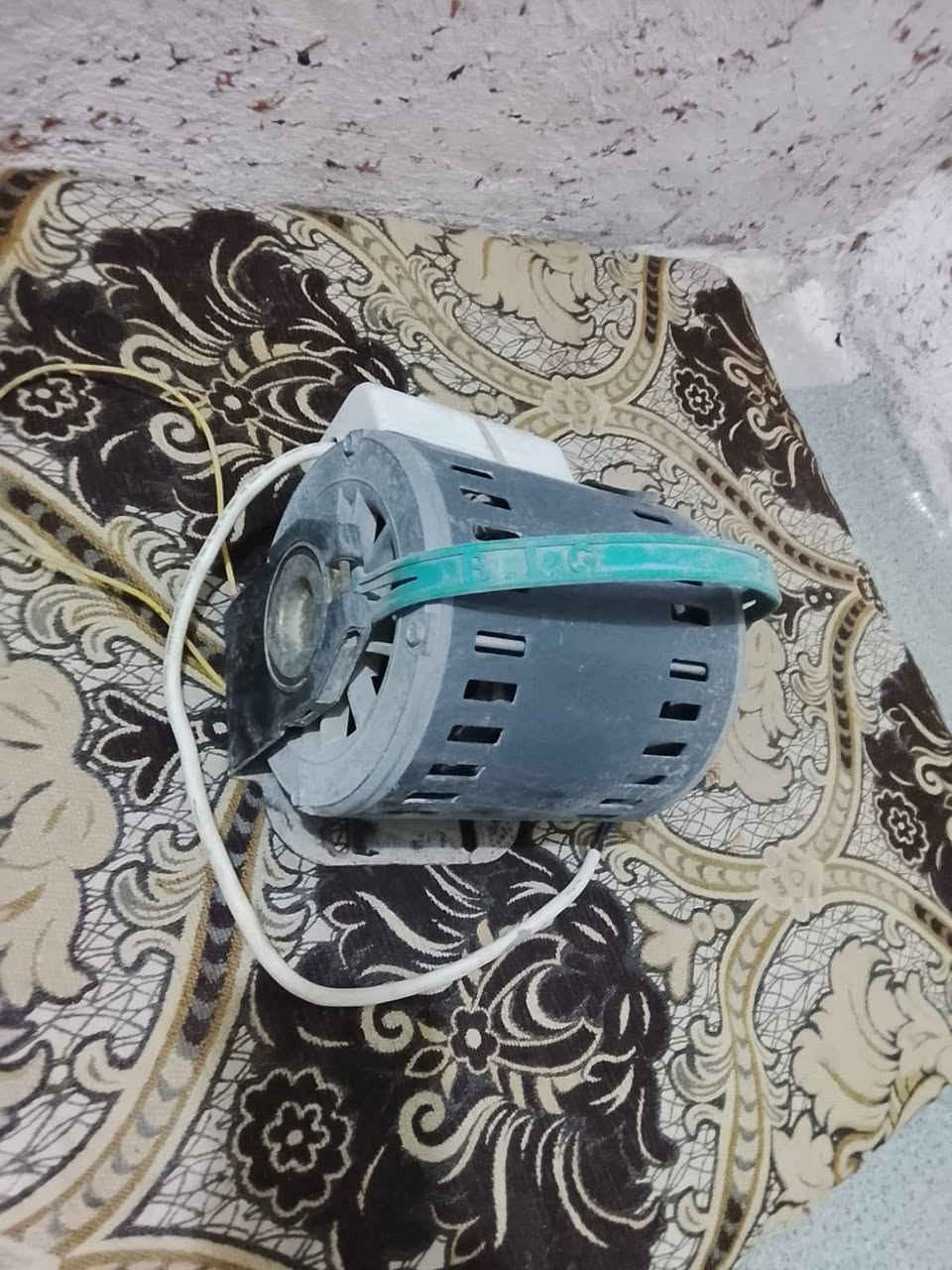 ماطور مبرده شغال بعده جديد سعره 35 وبي مجال الي يريده يتصل على الرقم هاذ ***********
