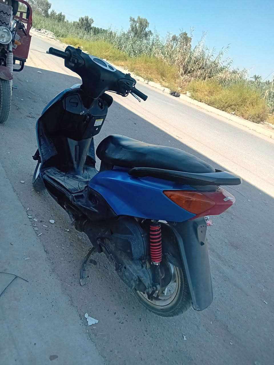 سكنس نثيه  110 ياباني بوشة ٥٨ صالنصة رياضي دراجه تخبل محركه اخرس شلعه ومعدل نقص بريك امامي وباتري فقط كولشي شغال بيه سعر 450 /***********

