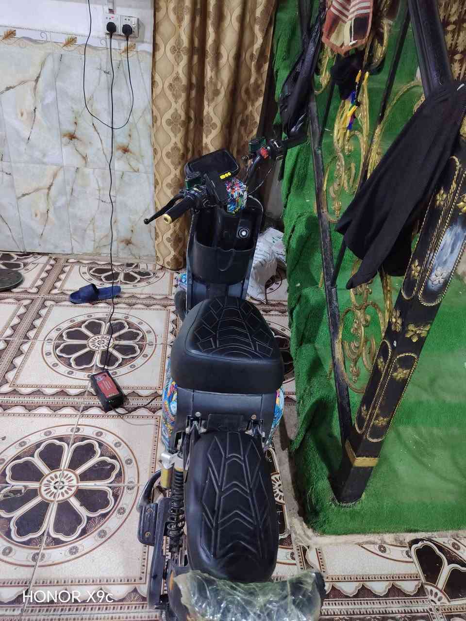 دراجه شحن R9 
مواصفات عالمية
بطاريات 32 امبير مع شاحنة
دراجهة شغالة فقط ب السكليتر كسر والشاشة الامامية مضروبة 
لاكن دراجة شغالة كاملة 
حته شاشة شغالة
عطلة فقط بنجر
سعر: 450 وبيهة مجال
رقمي: ***********
