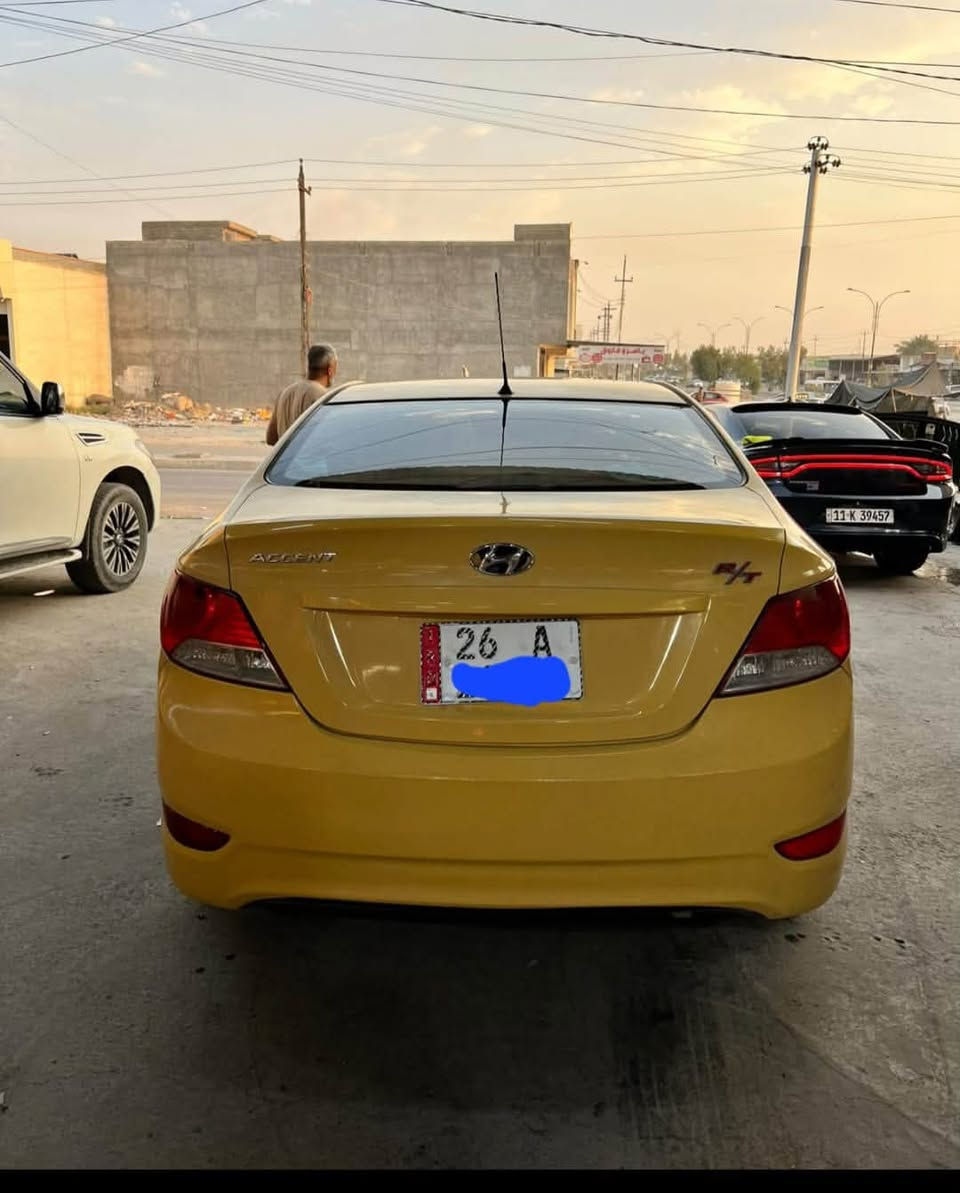 السلام عليكم اكسنت للبيع موديل ٢٠١٥ وارد خليجي بدون اي ضرر سنويه هزه جديد تبريد ثلج تحويل ثاني يوم  باسمي شخصيا السعر  82 وبيها مجال سياره كدامك نضافتها 

***********
