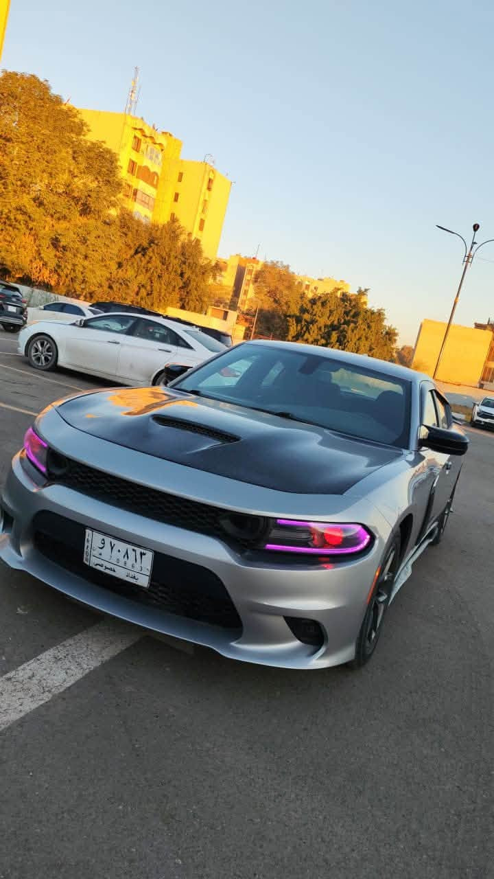 � للبيع | Dodge Charger SXT 2017 🖤🔥
🚗 موديل: 2017 SXT
ماشيه 152 mi .  كم
💥 حادث: جاملغ +بنيد
❌ بدون إيرباك السعر 170 و بيه مجال مكان بغداد ***********
