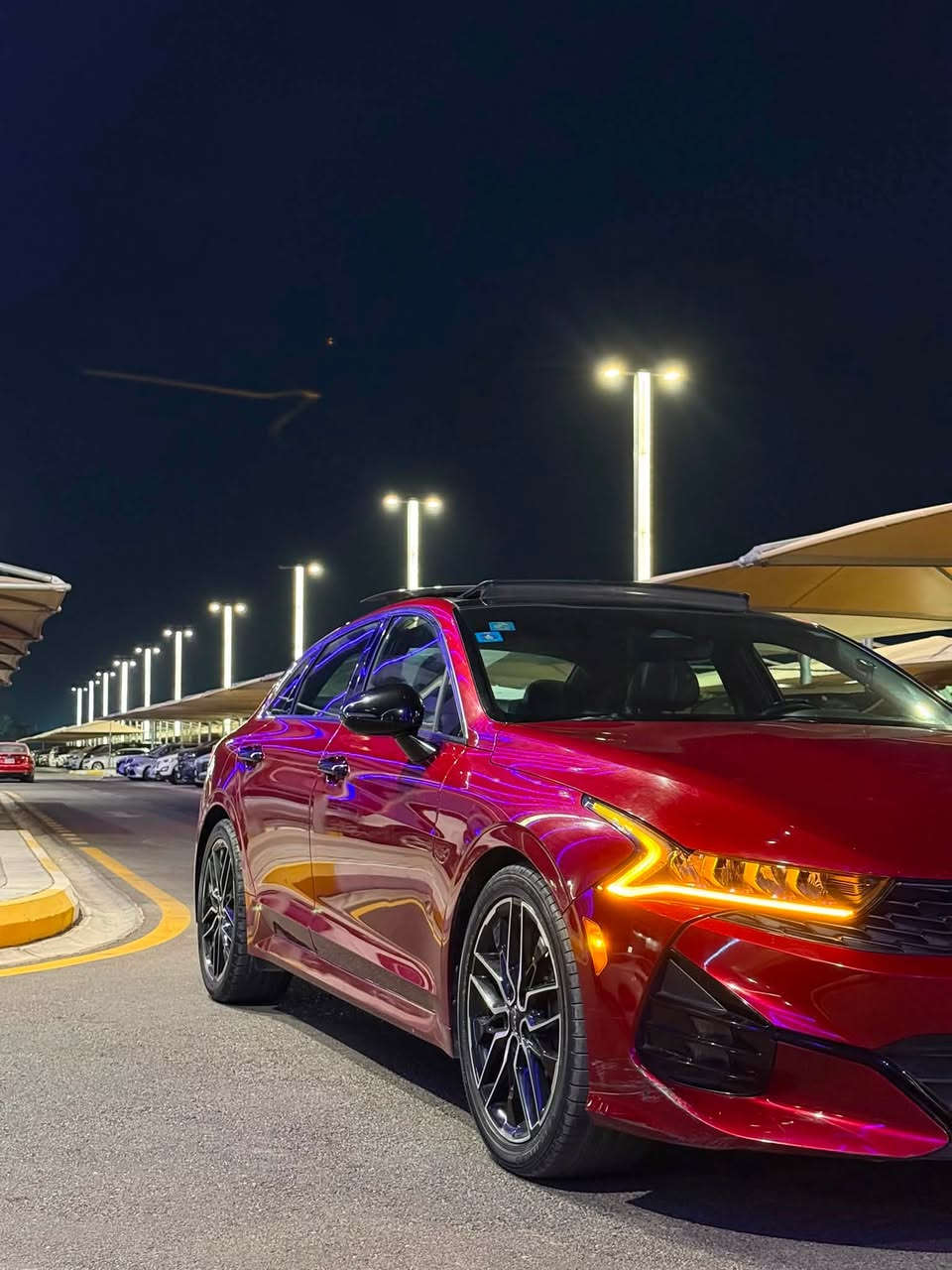 السلام عليكم اخوتي الطيبين
كيا كي فايف K5 فئة GT 
السياره تجي محرك Terbo🚀2500
السياره فول مواصفات للاخير 
ماشيه السياره 67 الف كيلو متر 
السياره نص قطعه صبغ فقط حادث خلفي 
موضحلك صوره الحادث والسونار هم ناشره الك بلمنشور 
بجم كبس 
كير مكينه مكفولات 
السياره رقم بغداد باسمي تحويل مباشر 
مكان السياره بغداد /حي القادسية 
سعر المطلوب بلسياره 197.000$ وبيها مجال للطيبين 
للاستفسار ***********

