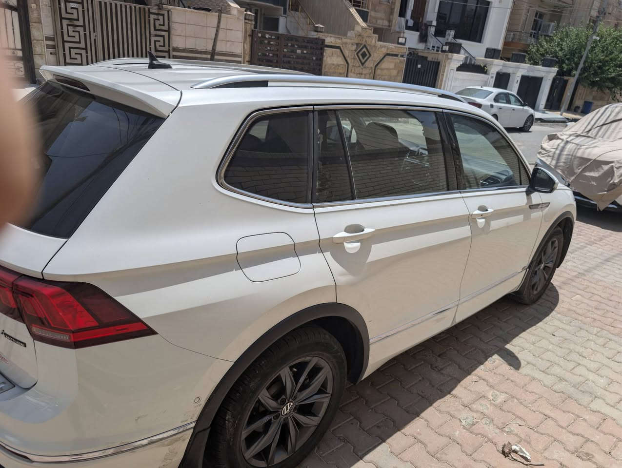 فولكس واكن تيغوان 2022  SEL-R LINE
Volkswagen 2022 TIGUAN-SEL, R.LINE- PREMIUM

فولكس واكن تيكوان 2022

اللون : أبيض

عداد المسافة : 110 الف كيلومتر

حجم المحرك : 2.0L TURBO ( 4 سلندر )

كافة الايرباكات سليمة 100%

رقم الشاصي

3VV4B7AX3NM057282

ملاحظة: تم تغير الويل الى حجم 18

دبل اكسل (4Motion)

متواجد حاليا في اربيل 
 اتصال + واتساب
***********
