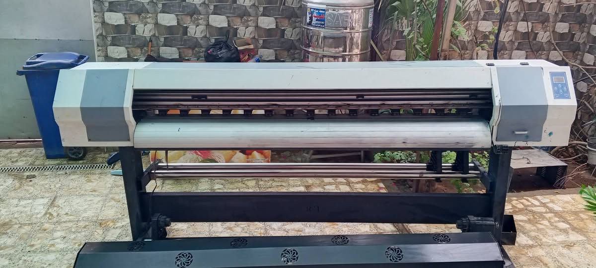 طابعة فلكس صيني185cm
هيد xp600
ولطابعه       (كوم حديد)  
مكاني بغداد البلديات تقاطع الكهرباء *********** السعر خاص
