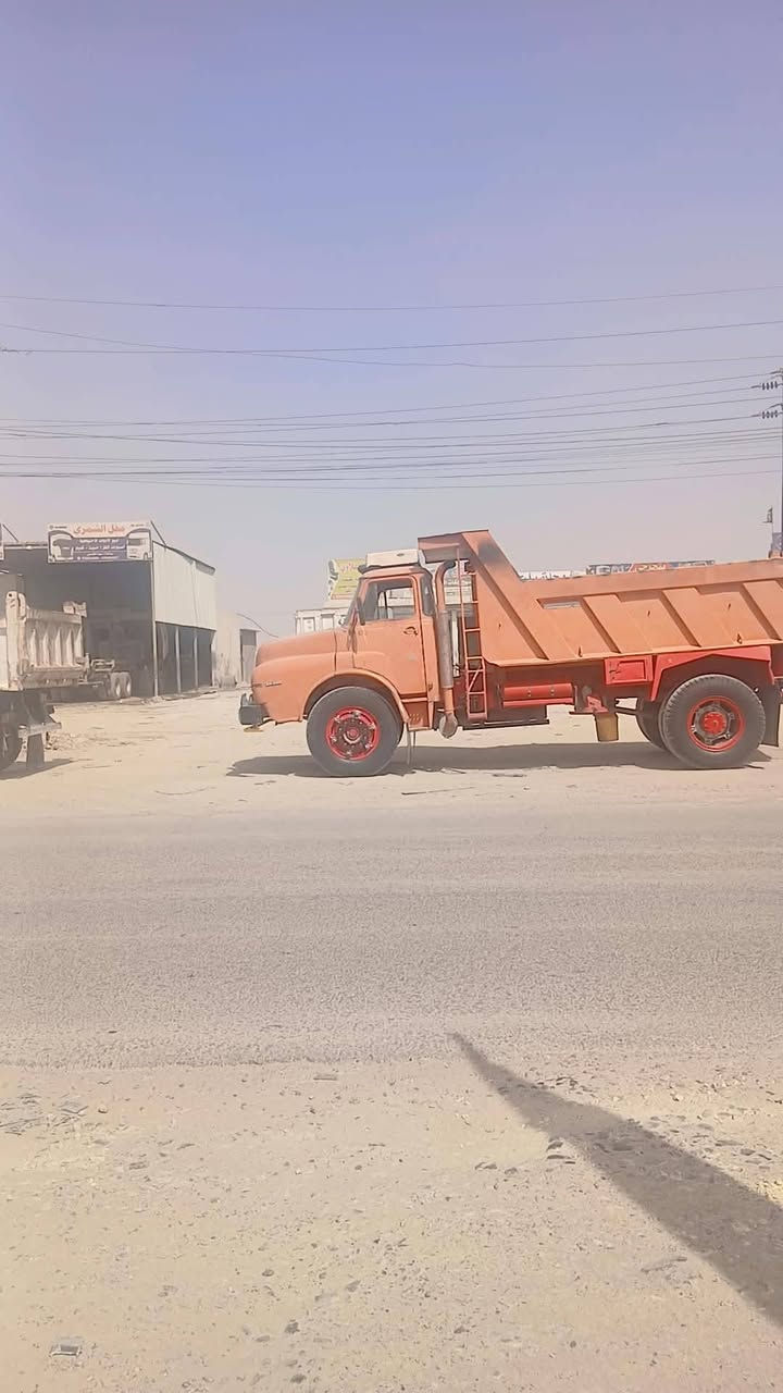 للبيع مان موديل 82 مكفول كفاله عامه رقم انبار نكليزي سعر ٢٨ وبي مجال ***********
