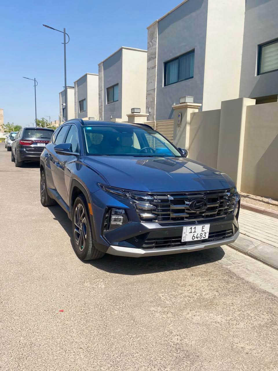 رقم الهاتف *********** واتساب متوفر
2025 Tucson limited 
السعر ٢٣٠ ورقه رقم بغداد حلو ٤ ارقام بااسمي تحويل ثاني يوم .
توسان لمتد Vli لون ازرق الجديد ❗️اعلى مواصفات❗️ ام الداتا شو رقمي 
 وارد امريكي 
فقط جاملغ امامي ضرر بسيط بدون اي دواخل . صور ضرر موجوده 
باقي السيارة كفالة عامة 
السيارة جديدة ودخول جديد واخت الزيرو بعدها 
❗️( ماشية ٥٠٠٠  زيرو ) 
1- محرك 2500 بانزين كير ٨ نمر مرغوب 
2- بانوراما 
3-اربع كامرات امامي وخلفية وجانبية بالمرايات 
4- حساسات امامية وخلفية ١٢ حساس
5- رادار امامي وجانبي وخلفي نقط عمياء 
6-تتقدم وترجع بالبصمة مع وقوف ذاتي 
7- كشنات جلد ابيض وكهرباء الاماميات 
8- تبريد وتدفئة كشنات امامية وستيرن تدفئة وكشنات خلفية تدفئة وتبريد
9- كير تعليك و شفتات ستيرن 
10-خزن كشنات
11-لايتات عدسات تختلف عن العادي
12- صندوق كهرباء ومن تقترب منة يفتح  
13- داتا شو تعرض على الجامة الامامية 
14- سستم صوت Bose مع دمام بالصندوق
15-اوتو هولد
16- مساعدة النزول من المنحدرات 
17-شاحن تلفون  واير ليس 
18-حساس قراءة العين 
19-الوان داخلية تتغير ١٠ الوان بيها 
20- انارة داخلية led 
21-شحن تايب سي 
22- ويل كب حجم ١٩ 
23- شاشة كبيرة ابل كار بلي واندرويد اوتو 
-٢٤ دبل جام كاتم عزل .
٢٥- مري قلاب عند رجوع .
٢٦- هوك لسحب عربانه مع كهرباء 
٢٧ - سياق الي مع ثابت بالسرعه . 
-٢٨ تشغيل عن بعد مع ترحيب عند اقتراب .
اكو بعد مواصفات ماذكرتها .
