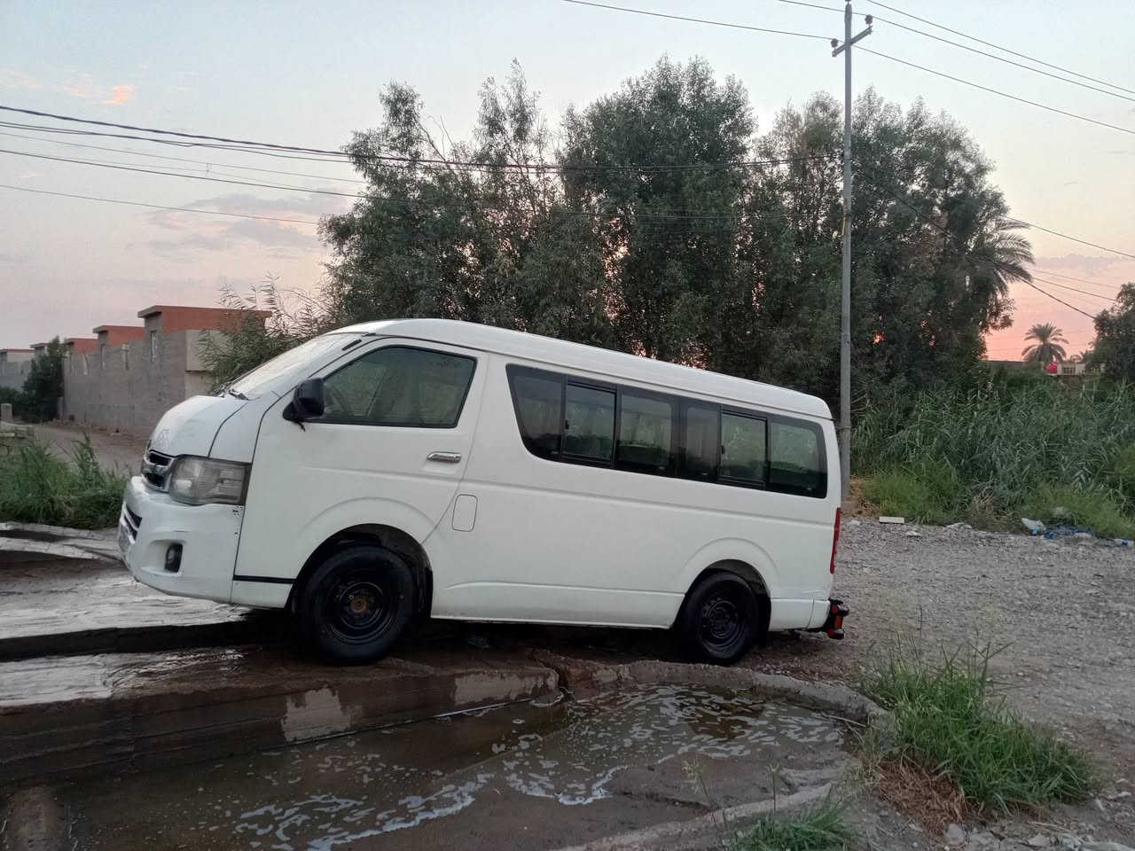 سلام عليكم  هايسه ثليثيه للبيع 2009)١٨راكب رقم بغداد بسمي مصفرهش30815405 078

